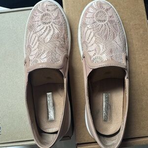 Halogen Women's Blush Lace Slip-On Sneakers